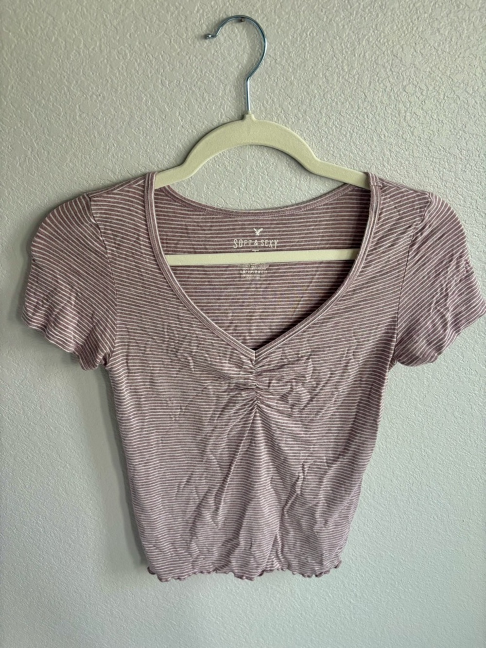 American Eagle Outfitters Mauve and White Striped Short Sleeve Tee